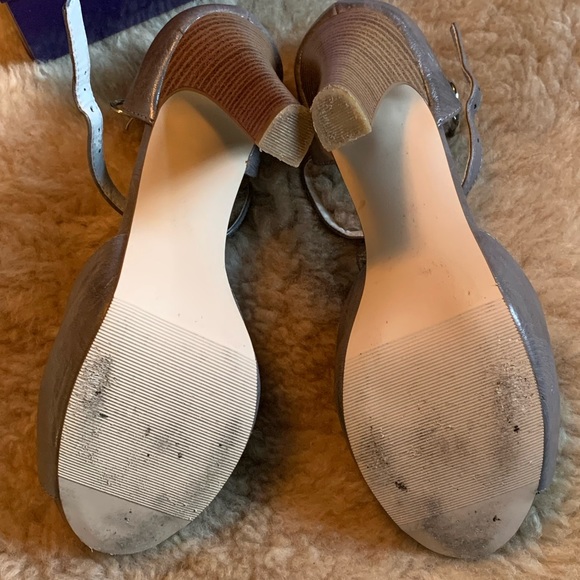 Madden Girl heels with ankle buckle - Picture 5 of 6